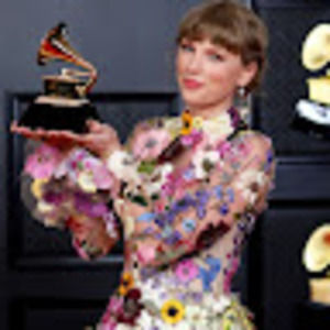 Meet your Posher, Roya